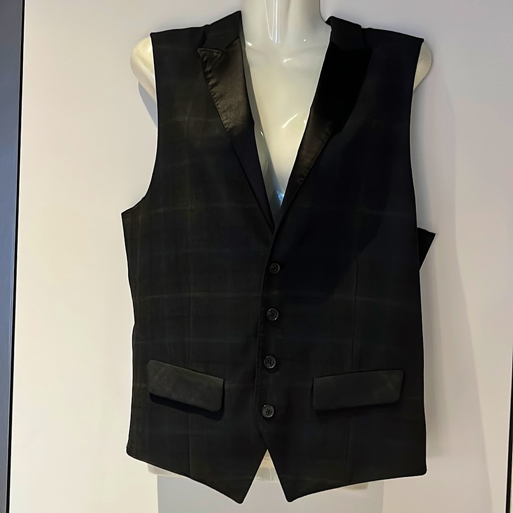 Express vest